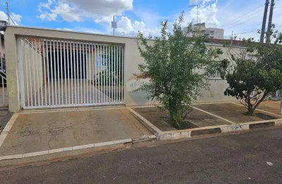 Casa térrea 03 quartos, sendo 01 suíte, VENDA, Jd, Paulista, Cosmópolis -SP