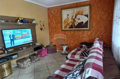 Casa com 3 quartos à venda no jardim Itamaraty em Artur Nogueira/SP.