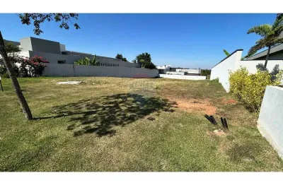 Vende terreno de 1.000 m² em condomínio fechado de alto padrão jardins da cidade