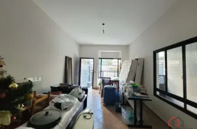 Casa com 4 quartos para alugar na rua pernambuco, 61, gonzaga, santos por r$ 12.500