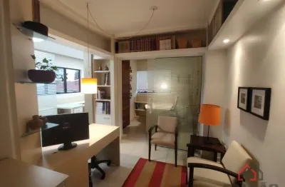 Sala comercial para alugar na Rua Comendador Vicente Gagliano, 31, Centro, Guarujá por R$ 3.200