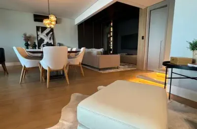 Cobertura Duplex a venda com três quartos sendo uma suíte no bairro Bucarein - Joinville/ SC