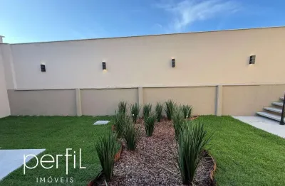 Casa plana com 3 dormitórios sendo 1 suíte e 5 vagas de garagem no bairro floresta - joinville, sc