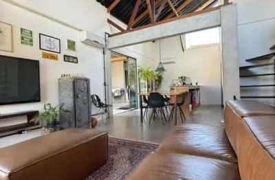 Casa comercial para locação: 4 quartos, 1 suíte, 2 salas, 4 vagas na costa e silva, joinville-sc - 234,20m².