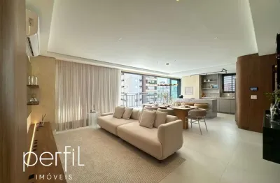 Apartamento de luxo com 3 quartos e 2 vagas de garagem no centro de joinville-sc - imperdível!