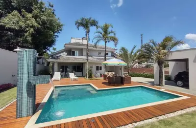 Casa com 6 quartos à venda no América, Joinville 