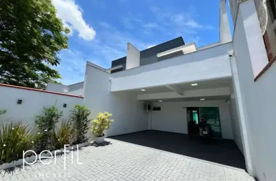 Sobrado geminado com piscina à venda - 3 quartos, sendo 1 suíte com ampla sacada - bairro saguaçu - joinville/sc
