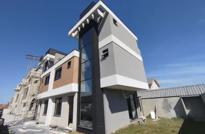 Triplex portão amplo terraço frente para rua excelente localização curitiba pr