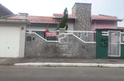 Casa com edicula no bairro iate clube, jardim iate clube, balneário camboriú - sc