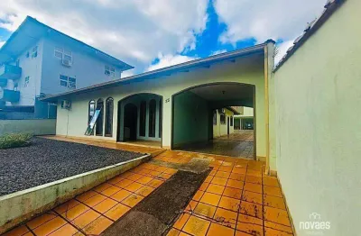 Casa com 4 dormitórios à venda, 173 m² por r$ 890.000,00 - saguaçu - joinville/sc
