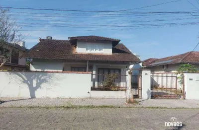 Apartamento com 2 dormitórios para alugar, 50 m² por r$ 1.980,01/mês - bucarein - joinville/sc