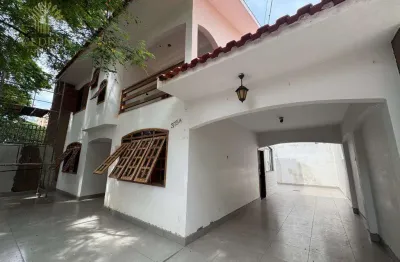 Sobrado para alugar em maringá, zona 03, com 2 quartos, com 180 m²