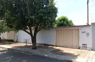 Casa com 2 quartos à venda na rua l 13, papillon park, aparecida de goiânia, 110 m2 por r$ 300.000