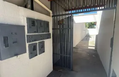 Aluga-se kitnet com 1 quarto, sala, cozinha, sem fiador e sem calção, próximo a go-040 noresidencia