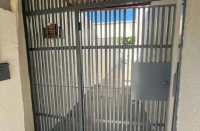 Aluga-se kitnet 2 com 1qts sem fiador e sem calção,prox. go-040 no  residencial itaipu, goiânia, go