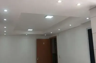 Aluga-se apartamento com 2 quartos sendo 1 banheiro social, cozinha, garagem para 1 carro , vila al