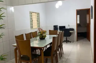 Casa com 3 quartos à venda na Avenida 105, Itapoã, Aparecida de Goiânia, 150 m2 por R$ 380.000