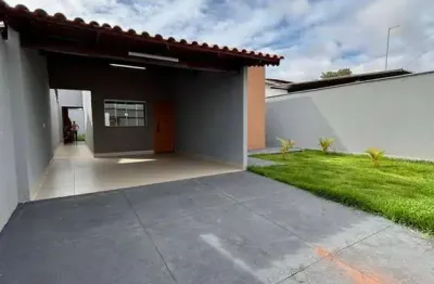 Casa à venda 3 Qts com Lazer Completo e Quintal Amplo no Setor Vila Oliveira, Aparecida de Goiânia,