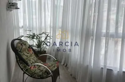 Apartamento com 2 quartos à venda na Rua Vereador Arthur Mariano, 1, Forquilhinhas, São José por R$ 375.000