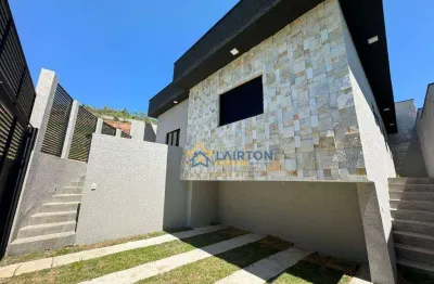 Casa encantadora de 3 dormitórios com piscina no centro de bom jesus dos perdões - 93m²