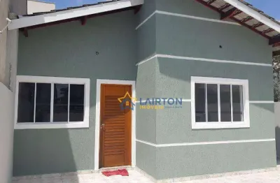 Casa térrea à venda com área gourmet e 2 suítes em atibaia