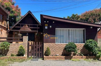 Chalé mobiliado com 2 dormitórios e área gourmet à venda em atibaia