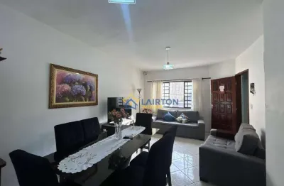 Casa confortável com 2 dormitórios e edícula à venda no parque são pedro, atibaia/sp