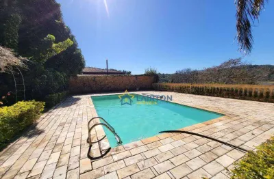 Chácara com piscina, salão de jogo, salão de festa e 5 dormitórios (1 suíte)