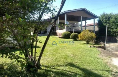 Chácara à venda com 2 dormitórios, área gourmet e piscina em atibaia