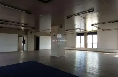 Sala comercial com excelente localização no estoril