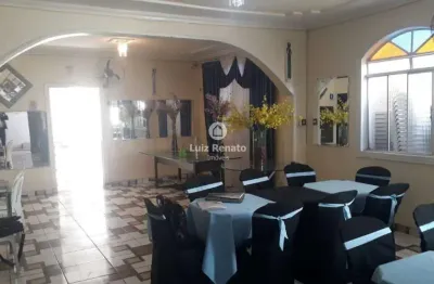 Casa com 5 quartos à venda na Rua Vista Alegre, Paraíso, Belo Horizonte