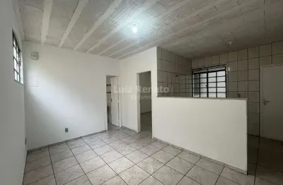 Kitnet / Stúdio para alugar na Rua Salinas, Floresta, Belo Horizonte
