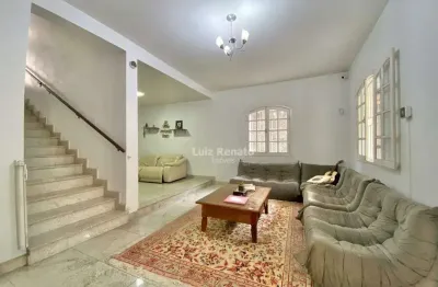 Casa com 4 quartos à venda na Rua Laplace, Santa Lúcia, Belo Horizonte