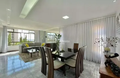 Casa com 5 quartos à venda na Rua Sobral, Santa Lúcia, Belo Horizonte
