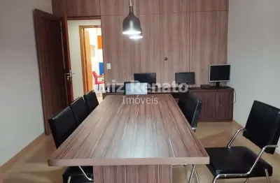 Sala mobiliada para locação em prédio com portaria no buritis
