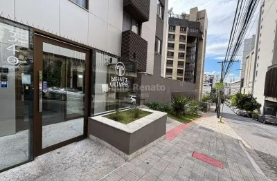 Sala comercial nova com 174m², vagas de garagem e acessibilidade