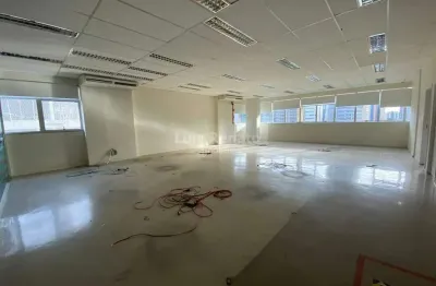 Andar Comercial para Locação – Andar corrido - Rua Curitiba, Centro.