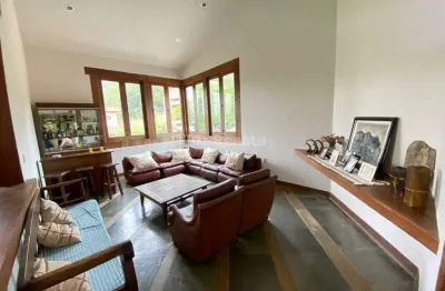 Casa com 4 quartos para alugar na Rua Sobral, Santa Lúcia, Belo Horizonte