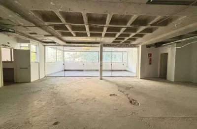Sala ampla na savassi – última disponível no prédio