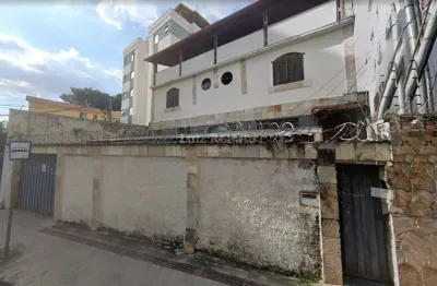 Casa com 6 quartos para alugar na Rua Três Corações, Calafate, Belo Horizonte