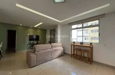 Apartamento reformado com 03 quartos(suíte) no bairro grajaú