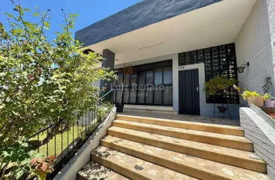 Casa com 4 quartos à venda na Rua Pitangui, Floresta, Belo Horizonte