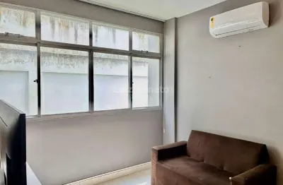 Apartamento com 2 quartos para alugar na Rua Levindo Lopes, Savassi, Belo Horizonte