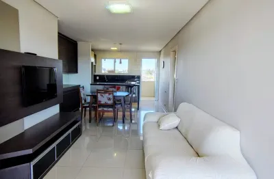 Apartamento semimobiliado com dois dormitórios e suíte no bairro kayser , próximo de tudo .