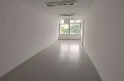 Sala para locação com 32,32m² com 1 sala 1 banheiro 1 vaga no itaim bibi, próximo à avenida nove de