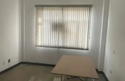 Sala comercial na república, 66m², no centro histórico de são paulo, localização perfeita para seus