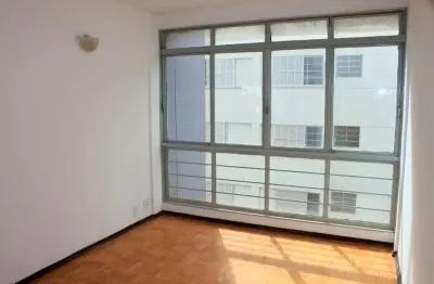 Apartamento reformado 2 dormitórios sem no Centro de Ribeirão Preto