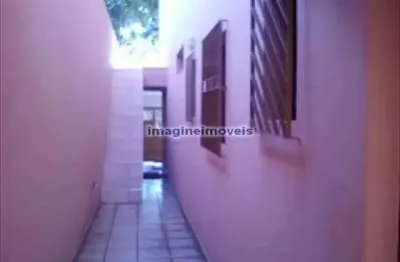 Casa com 3 quartos à venda na Rua Roberto Eduardo, Água Rasa, São Paulo