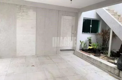 Casa térrea com 4 dorms sendo 2 suítes, 3 vagas, 280m²