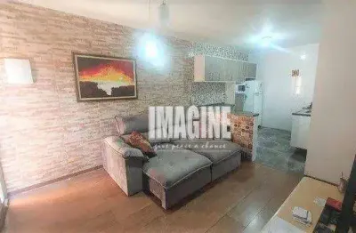 Sobrado em condomínio em itaquera com 2 dormitórios sendo 2 suítes, 2 vagas, 103m²